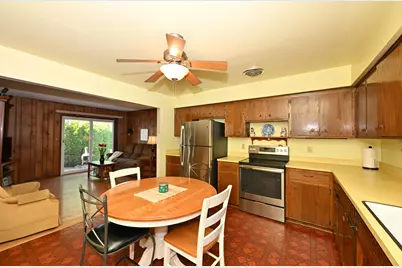 6469 N Garden Grove Ln, Glendale, WI 53209 - Photo 10