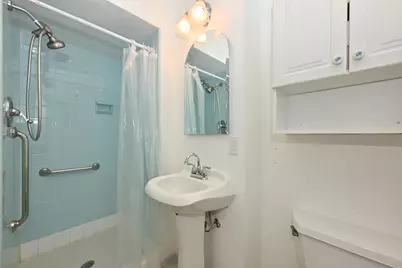 6469 N Garden Grove Ln, Glendale, WI 53209 - Photo 18