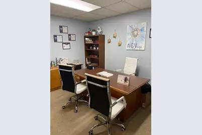 5645 N Green Bay Ave, Glendale, WI 53209 - Photo 10