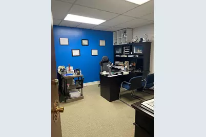 5645 N Green Bay Ave, Glendale, WI 53209 - Photo 8