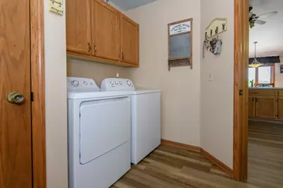 1801  Erin Ln, Waukesha, WI 53188 - Photo 16