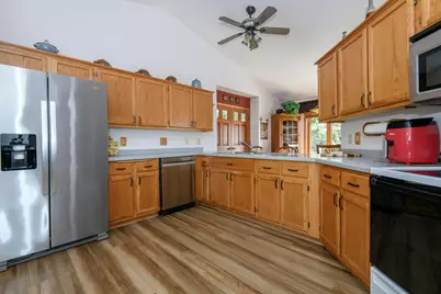 1801  Erin Ln, Waukesha, WI 53188 - Photo 14
