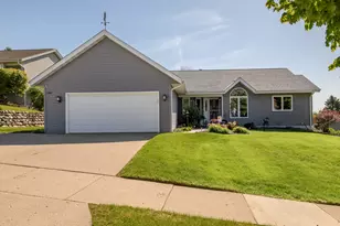 1801 Erin Ln, Waukesha, WI 53188 - Photo 50