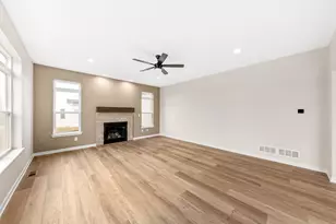 2264 Ravenswood Rd, Burlington, WI 53105 - Photo 10