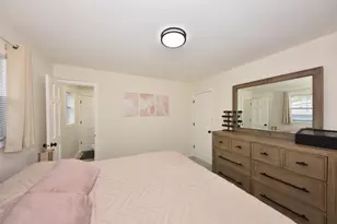 8000 W Van Beck Ave, Milwaukee, WI 53220 - Photo 8
