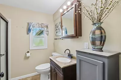 W8147  Elm Point Rd, Lake Mills, WI 53551 - Photo 18