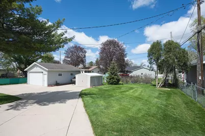 403 W Washington St, Delavan, WI 53115 - Photo 12