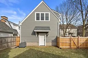 5961 N Kent Ave, Whitefish Bay, WI 53217 - Photo 44