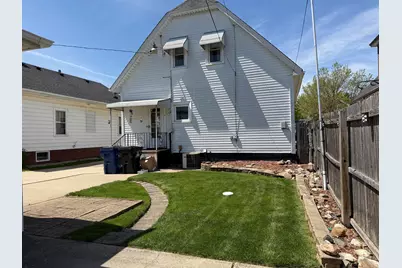 2031  Superior St, Racine, WI 53402 - Photo 14