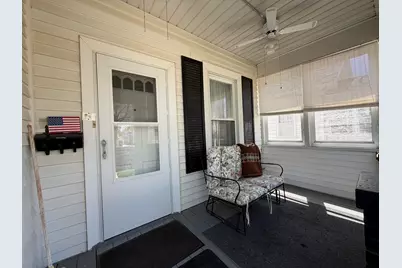 2031  Superior St, Racine, WI 53402 - Photo 8