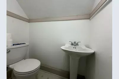 2031  Superior St, Racine, WI 53402 - Photo 10