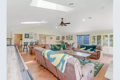 1735 S Oneida St, Green Bay, WI 54304 - Photo 6