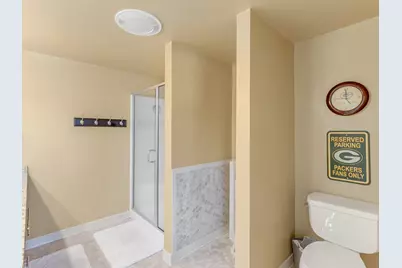1735 S Oneida St, Green Bay, WI 54304 - Photo 32