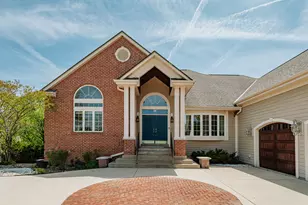 W251S5204 Poppy Fields Rd, Waukesha, WI 53189 - Photo 8