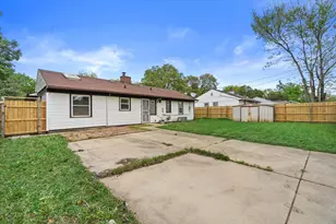 5735 W Thurston Ave, Milwaukee, WI 53218 - Photo 30