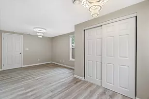 5735 W Thurston Ave, Milwaukee, WI 53218 - Photo 14