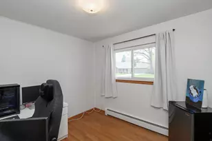 4221 Woodbury Ln, Racine, WI 53403 - Photo 20