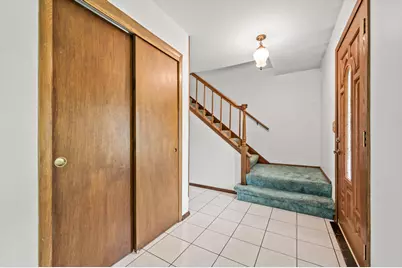 W256N5754  North Hill Dr, Lisbon, WI 53089 - Photo 2