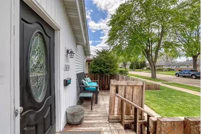 5674 N 79th St, Milwaukee, WI 53218 - Photo 2