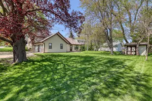 5518 S 110 St, Hales Corners, WI 53130 - Photo 8
