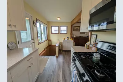 4226  Maple Dr, Delavan, WI 53115 - Photo 8