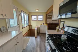 4226 Maple Dr, Delavan, WI 53115 - Photo 8