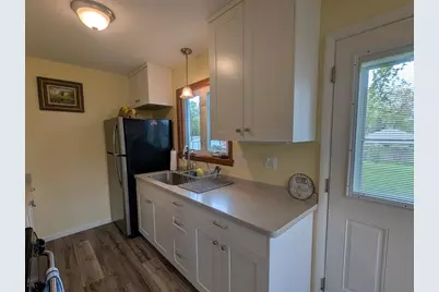 4226  Maple Dr, Delavan, WI 53115 - Photo 6