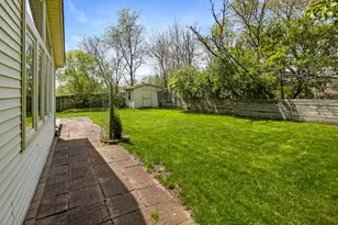 1232 Chippewa Dr, Waukesha, WI 53186 - Photo 28