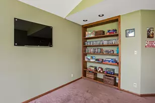 1232 Chippewa Dr, Waukesha, WI 53186 - Photo 6