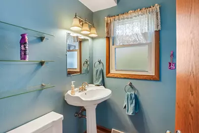 1232  Chippewa Dr, Waukesha, WI 53186 - Photo 12