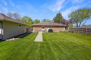 4266 S 78th St, Greenfield, WI 53220 - Photo 28