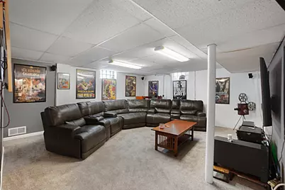 4266 S 78th St, Greenfield, WI 53220 - Photo 18