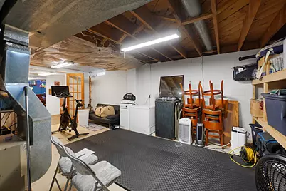 4266 S 78th St, Greenfield, WI 53220 - Photo 24