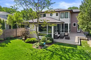 122 W Devon St, Whitefish Bay, WI 53217 - Photo 64