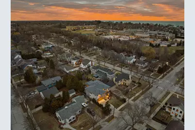 122 W Devon St, Whitefish Bay, WI 53217 - Photo 78