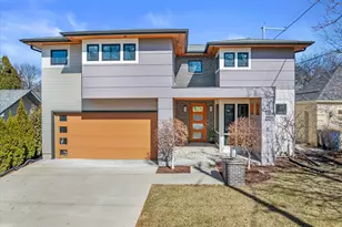 122 W Devon St, Whitefish Bay, WI 53217 - Photo 44
