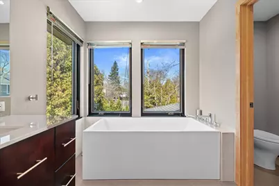 122 W Devon St, Whitefish Bay, WI 53217 - Photo 24
