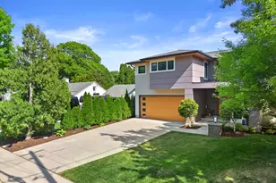 122 W Devon St, Whitefish Bay, WI 53217 - Photo 58