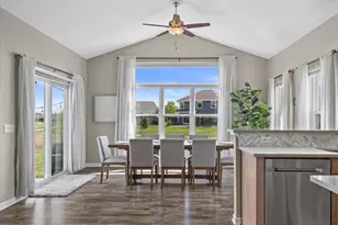 3108 Mineral Springs Blvd, Summit, WI 53066 - Photo 12