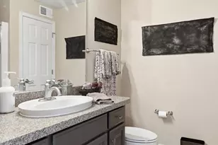 5924 Stefanie Way, Racine, WI 53108 - Photo 48