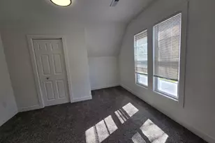 2317 S 9th St, Sheboygan, WI 53081 - Photo 8