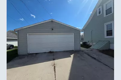 2317 S 9th St, Sheboygan, WI 53081 - Photo 4
