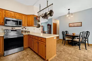 1907 Evenson Dr, Onalaska, WI 54650 - Photo 6