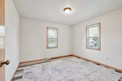 8108  East Ridge Dr, Pleasant Prairie, WI 53158 - Photo 28