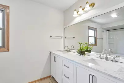 8108  East Ridge Dr, Pleasant Prairie, WI 53158 - Photo 22