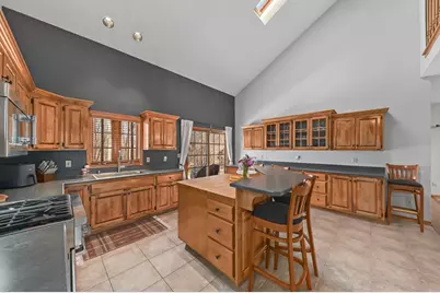 14220 W North Oak Blvd, New Berlin, WI 53151 - Photo 2