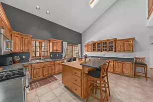 14220 W North Oak Blvd, New Berlin, WI 53151 - Photo 2