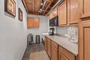 14220 W North Oak Blvd, New Berlin, WI 53151 - Photo 28