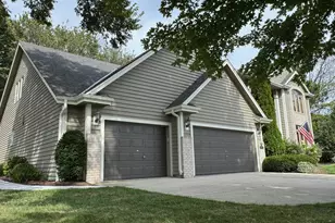 14220 W North Oak Blvd, New Berlin, WI 53151 - Photo 34