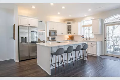 824 E Glen Ave, Whitefish Bay, WI 53217 - Photo 12